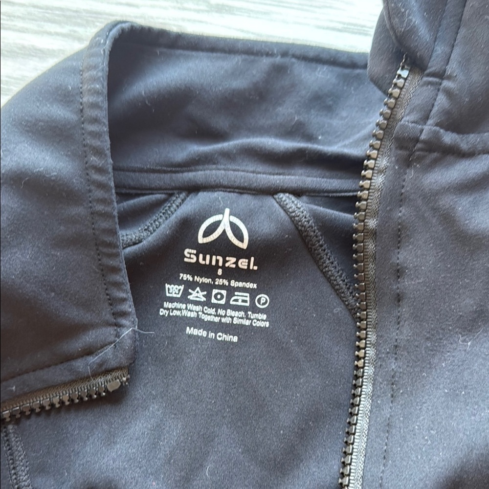 Black athletic jacket - Picture 2 of 3